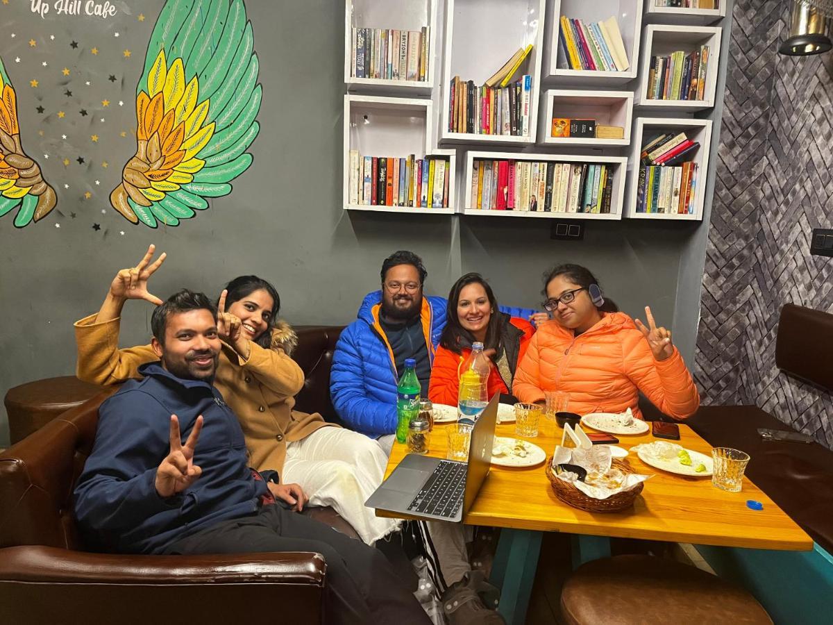 Everest Guest House Gulmarg Buitenkant foto